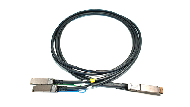 直连式铜缆 (DAC) 和分线缆